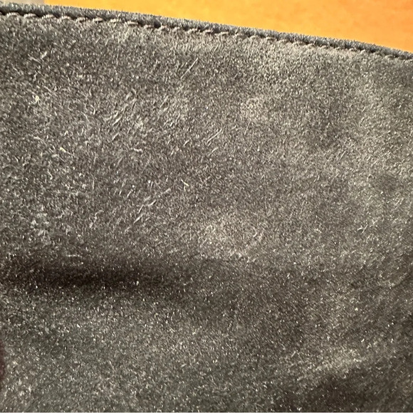 Beautiful Rodo handbag, black suede, excellent condition, with dustbag - Picture 7 of 16